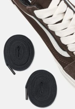 Vans Old Skool Unisex - Sneakers Laag - Brown/Black 13 Vans Old Skool Unisex - Sneakers Laag - Brown/Black -Vans Schoen bb6f77e9fe0c4074b14ae0c22d74f424