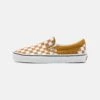 Vans Classic Unisex - Instappers - Color Theory Golden Brown 1 Vans Classic Unisex - Instappers - Color Theory Golden Brown -Vans Schoen bc1d64af475e4d89bd83d87672b9d05c