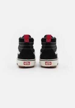 Vans Sk8 Hi Mte 1 Unisex - Sneakers Hoog - Black/True White -Vans Schoen bca904b8ed4c47519d2b80c58fd51173