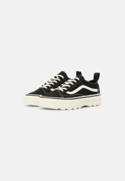 Vans Sentry Old Skool - Sneakers Laag - Black/Marshmallow -Vans Schoen c4756b1869e345f3adad4772d334ebdf