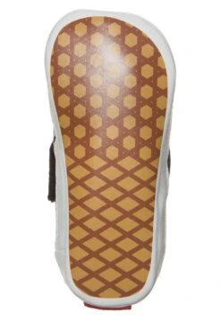 Vans Crib Unisex - Babyschoenen - Black/True White 14 Vans Crib Unisex - Babyschoenen - Black/True White -Vans Schoen c5a6f85c682742849776dd970c395ada