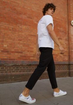 Vans Authentic Unisex - Sneakers Laag - White/Multi-Coloured -Vans Schoen c89e5a7e4a5848779303923c21f46712