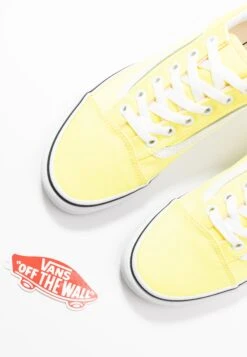 Vans Ua Old Skool - Sneakers Laag - Lemon Tonic/True White -Vans Schoen d02ceac690d042b08bda36ded8e1e0b4