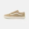 Vans Ua Old Skool Unisex - Sneakers Laag - Cornstalk/Marshmallow 1 Vans Ua Old Skool Unisex - Sneakers Laag - Cornstalk/Marshmallow -Vans Schoen d15c31eda6ab4b4cac8daf2aeaa51c1c