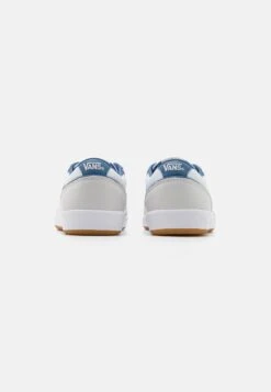 Vans Lowland Unisex - Sneakers Laag - Court Navy/White 10 Vans Lowland Unisex - Sneakers Laag - Court Navy/White -Vans Schoen d1cd6c0e301e49e2a4f9afee91c8751c