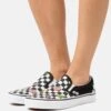 Vans Classic Slip On - Instappers - Black/White -Vans Schoen d1dc51612bd94bce928d6826e350ab55