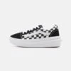 Vans Ua Old Skool Overt Cc - Sneakers Laag - Black/White 2 Vans Ua Old Skool Overt Cc - Sneakers Laag - Black/White -Vans Schoen d268cd7f157c4cb2bcb8e12760153382