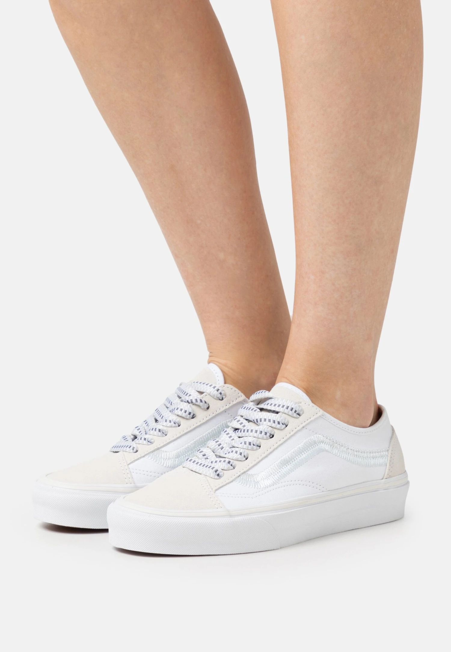 Vans Old Skool Tapered - Sneakers Laag - Embroidery True White 3 Vans Old Skool Tapered - Sneakers Laag - Embroidery True White