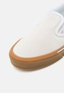 Vans Knu Slip Unisex - Instappers - White -Vans Schoen d61c96a0af6c4999a4f343ca076ce12e