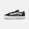 Vans Old Skool Unisex - Sneakers Laag - Black -Vans Schoen d6ea15c0aec443fd97698b88687c1af9