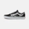 Vans Old Skool Unisex - Sneakers Laag - Flames Black/True White