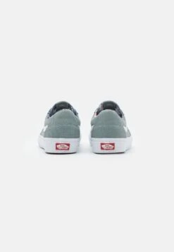 Vans Sk8-Low Unisex - Sneakers Laag - Green Milieu/True White 10 Vans Sk8-Low Unisex - Sneakers Laag - Green Milieu/True White -Vans Schoen dc83a08aa282480ba928c61f4dc3a7e6