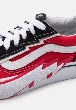 Vans Old Skool Bolt Unisex - Sneakers Laag - Red/Black -Vans Schoen e20fd44e58b84a95800678e136808fa2