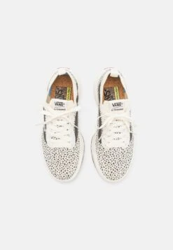 Vans Ultrarange Vr3 - Sneakers Laag - Marshmallow/Black -Vans Schoen e2bc37b9c41541f09989feffdb8db357