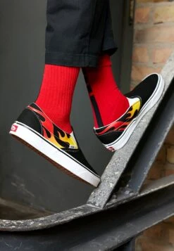 Vans Classic Slip-On- Instappers - Black/True White 19 Vans Classic Slip-On- Instappers - Black/True White -Vans Schoen e61621ece1554eac9f36aa1749d2fbd0