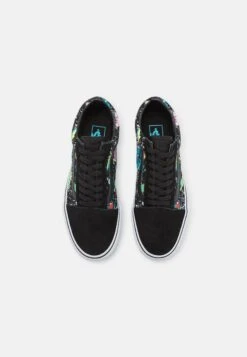 Vans Old Skool Unisex - Sneakers Laag - Cosmic Black/True White -Vans Schoen e6eb8e42e0e04cb0bc0459f804453492