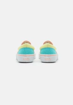 Vans Classic Slip-On Unisex - Sneakers Laag - Pastel/Multi-Coloured/White 10 Vans Classic Slip-On Unisex - Sneakers Laag - Pastel/Multi-Coloured/White -Vans Schoen f71aacc942324eccb380ea4a81c99060