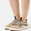Vans Ultrarange Exo- Sneakers Laag - Brown/White 1 Vans Ultrarange Exo- Sneakers Laag - Brown/White -Vans Schoen f7c5b283b4b54529a057e69a86a04bd9