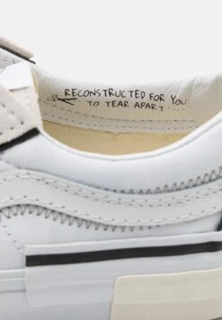 Vans Sk8-Low Reconstruct Unisex - Sneakers Laag - True White -Vans Schoen f80b16b4c5464435a4614703d42cabbf