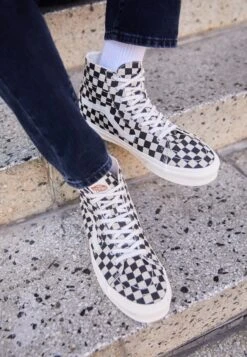 Vans Ua Sk8-Hi Tapered Unisex - Sneakers Hoog - Off-White/Black/White