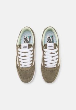 Vans Cruze Too Unisex - Sneakers Laag - Olive/True White -Vans Schoen fdd1e3604a794049aefaf6f4403be3aa